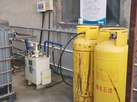 [视频]300公斤燃气蒸汽发生器锅炉安装现场 瓦力 设备燃料主要用于石油液化气（煤气）进行燃烧